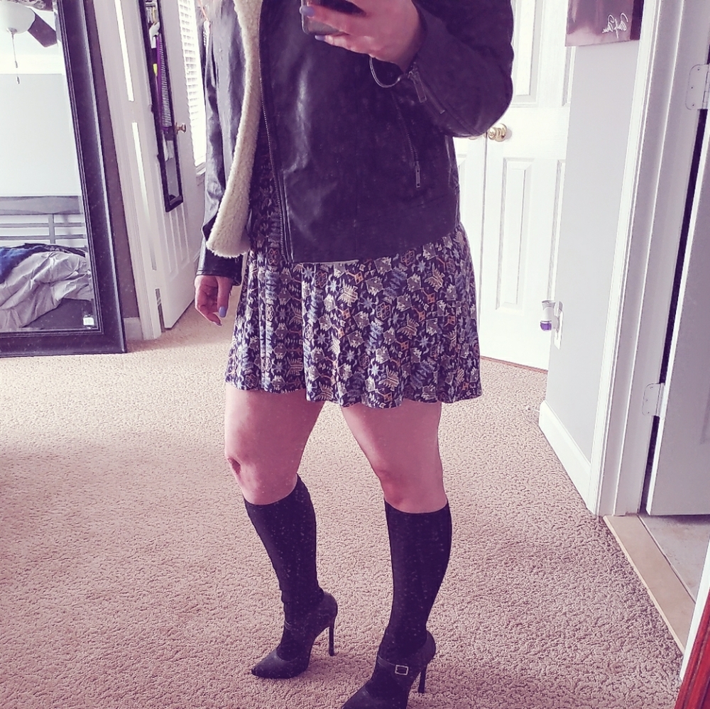 Boots - Picture 2 of 4